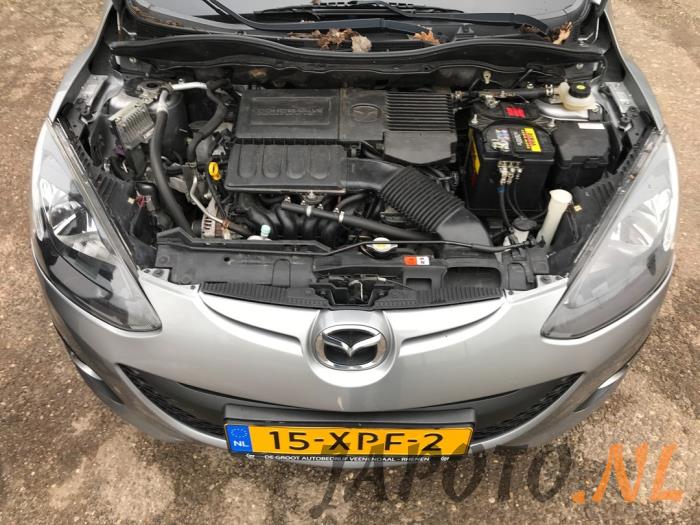 Mazda 2 1.3 16V MZR Sloopvoertuig (2012, Grijs)