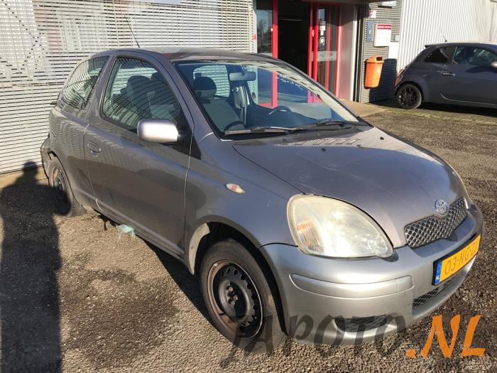 Toyota Yaris 1.3 16V VVT-i Sloopvoertuig (2003, Grijs)