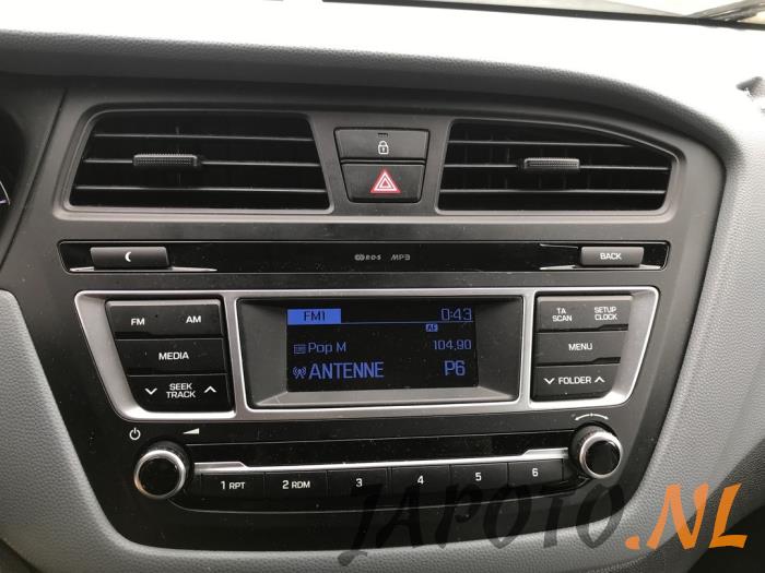 Hyundai i20 1.2i 16V Sloopvoertuig (2016, Wit)