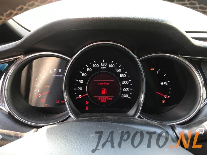 Kia Cee'd 1.0i T-GDi 12V 120 Sloopvoertuig (2015, Rood)