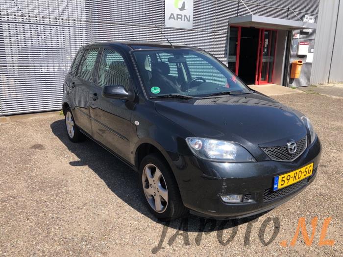 Mazda 2 1.4 16V Sloopvoertuig (2005, Zwart)