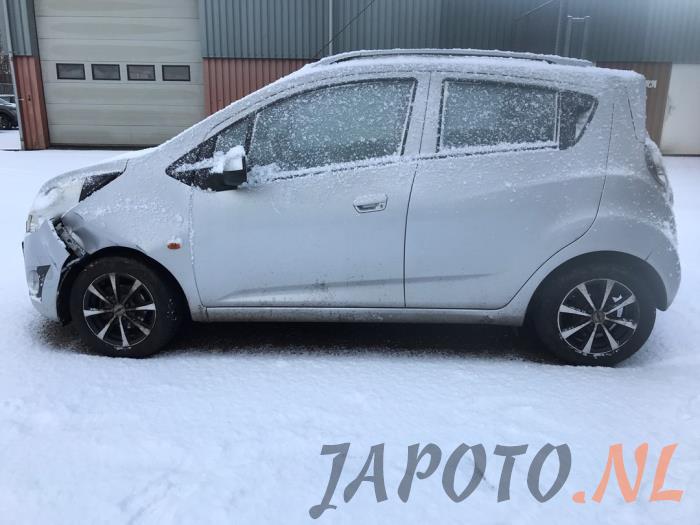 Chevrolet Spark 1.0 16V Bifuel Skrotfordon (2011, GRIJS)