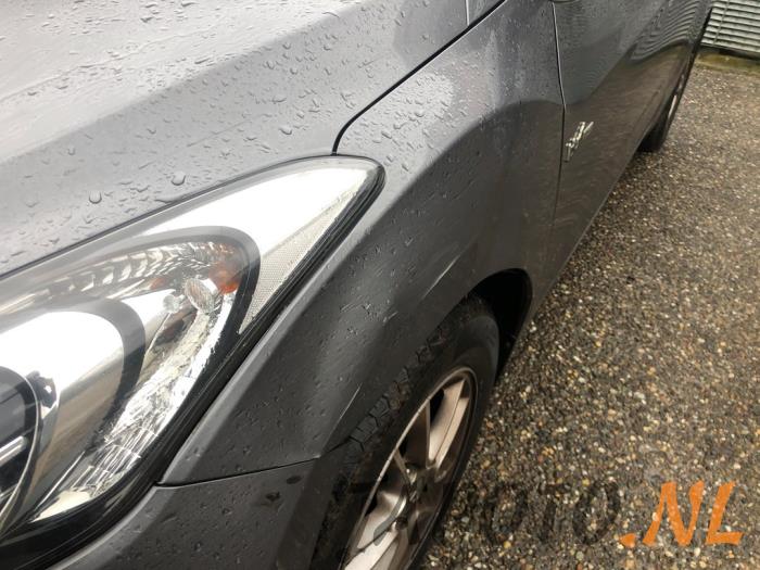 Hyundai i30 1.6 CRDi 16V VGT Sloopvoertuig (2012, Grijs)