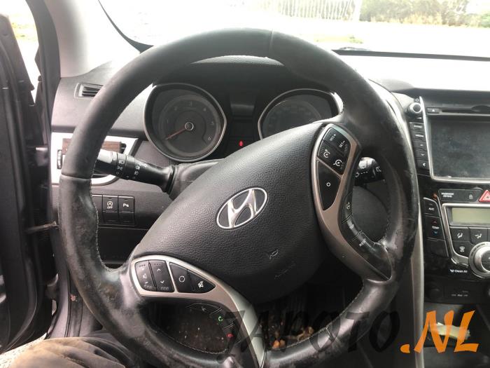 Hyundai i30 1.6 CRDi 16V VGT Sloopvoertuig (2012, Grijs)