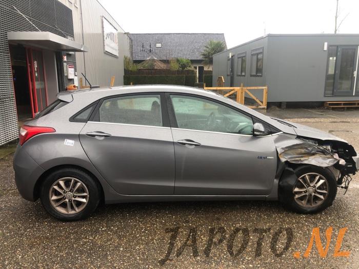 Hyundai i30 1.6 CRDi 16V VGT Sloopvoertuig (2012, Grijs)
