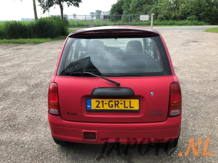 Daihatsu Cuore 1.0 12V Skrotfordon (2001, ROOD)