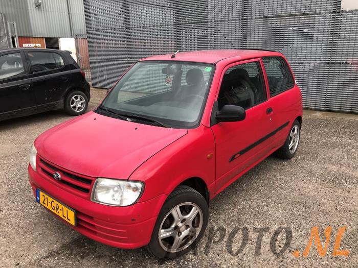Daihatsu Cuore 1.0 12V Skrotfordon (2001, ROOD)