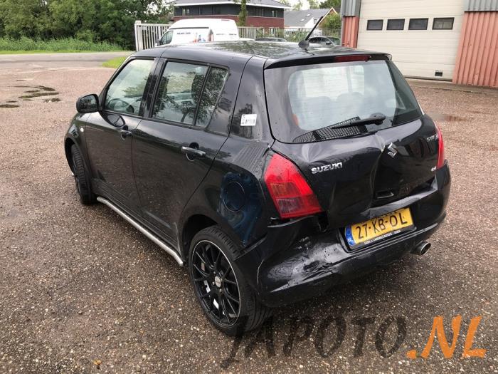 Suzuki Swift 1.3 VVT 16V 4x4 Sloopvoertuig (2007, Zwart)
