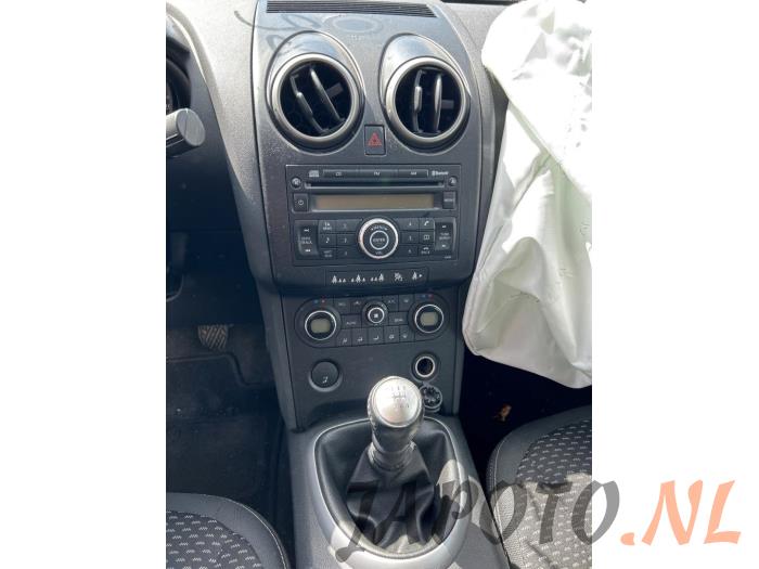 Nissan Qashqai 2.0 16V Skrotfordon (2007, BLAUW)