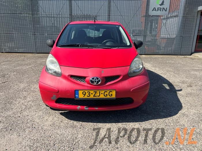 Toyota Aygo 1.0 12V VVT-i Sloopvoertuig (2008, Rood)