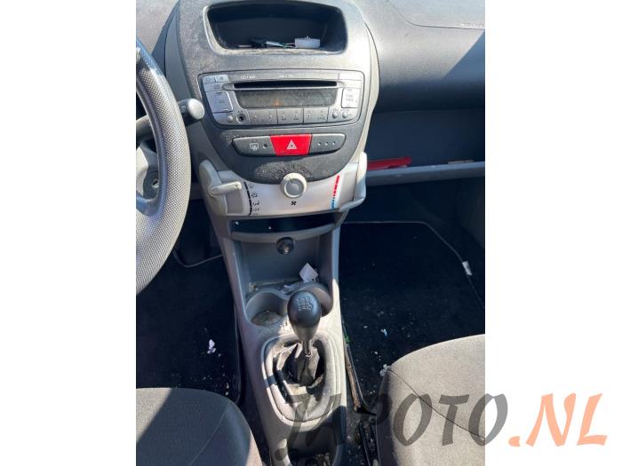 Toyota Aygo 1.0 12V VVT-i Sloopvoertuig (2008, Rood)