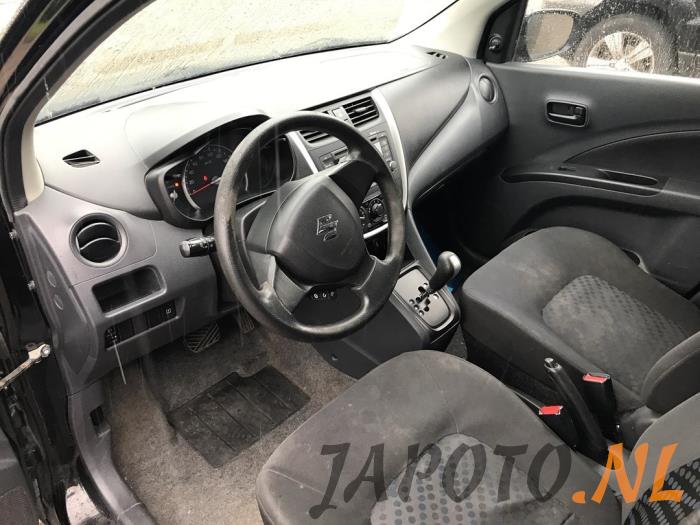 Suzuki Celerio 1.0 12V Skrotfordon (2015, ZWART)