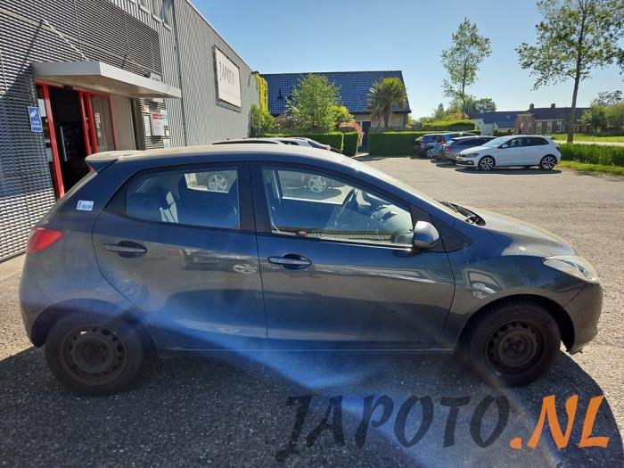 Mazda 2 1.3 16V S-VT High Power Skrotfordon (2007, GRIJS)