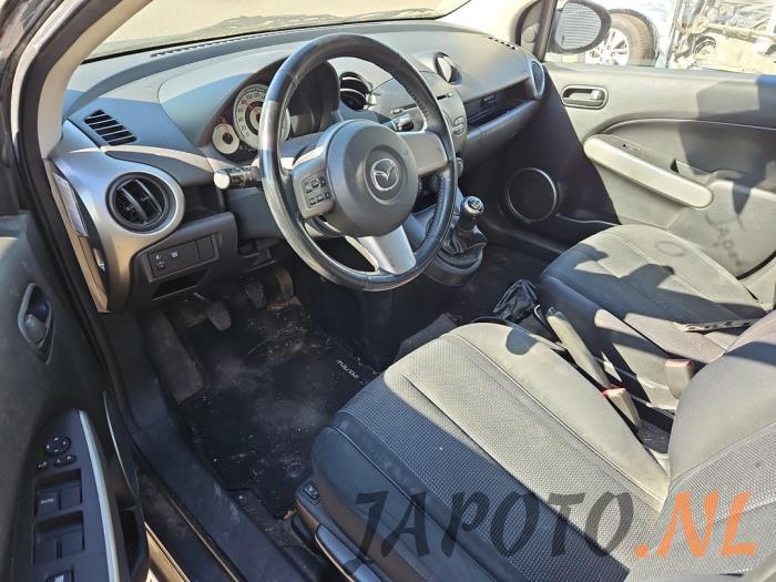 Mazda 2 1.3 16V S-VT High Power Skrotfordon (2007, GRIJS)