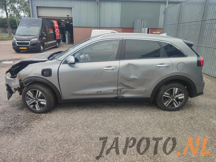 Kia Niro I 1.6 GDI PHEV Skrotfordon (2020, GRIJS)
