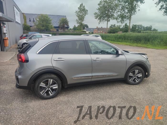 Kia Niro I 1.6 GDI PHEV Skrotfordon (2020, GRIJS)