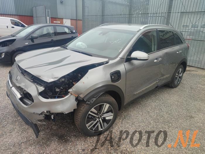 Kia Niro I 1.6 GDI PHEV Skrotfordon (2020, GRIJS)