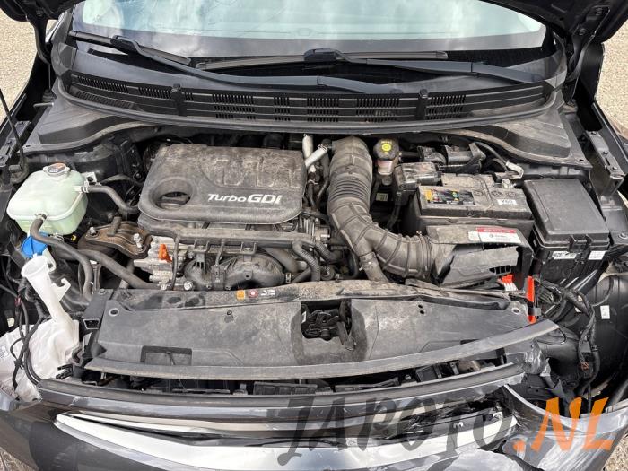 Kia Stonic 1.0i T-GDi 12V Sloopvoertuig (2020, Grijs)