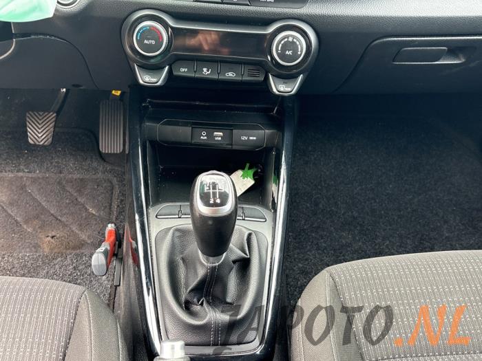 Kia Stonic 1.0i T-GDi 12V Sloopvoertuig (2020, Grijs)