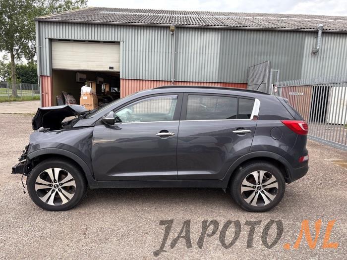 Kia Sportage 2.0 CVVT 16V 4x2 Sloopvoertuig (2011, Grijs)