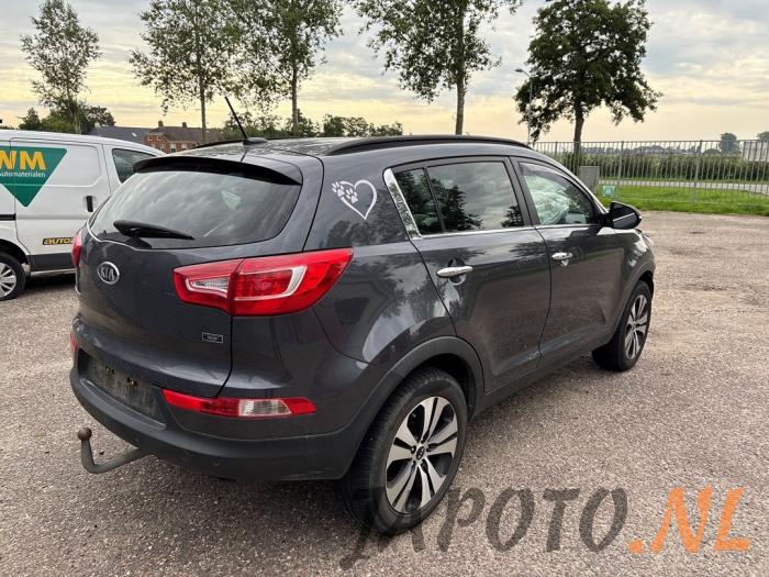 Kia Sportage 2.0 CVVT 16V 4x2 Sloopvoertuig (2011, Grijs)
