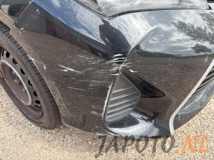 Toyota Yaris III 1.5 16V Hybrid Samochód złomowany (2015, Czarny)