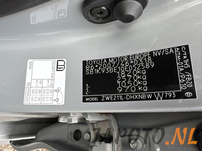 Toyota Corolla 1.8 16V Hybrid Sloopvoertuig (2019, Grijs)