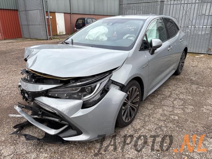 Toyota Corolla 1.8 16V Hybrid Sloopvoertuig (2019, Grijs)