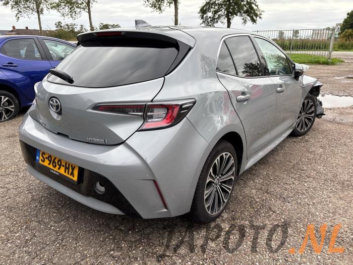 Toyota Corolla 1.8 16V Hybrid Sloopvoertuig (2019, Grijs)