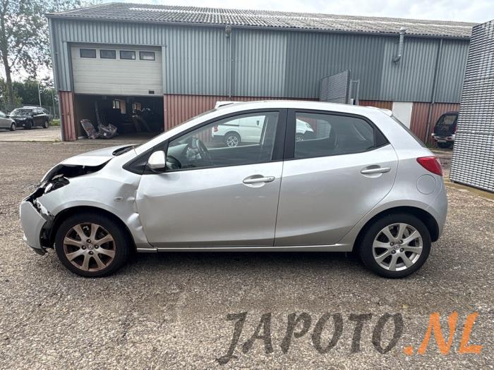 Mazda 2 1.3 16V S-VT Sloopvoertuig (2007, Grijs)