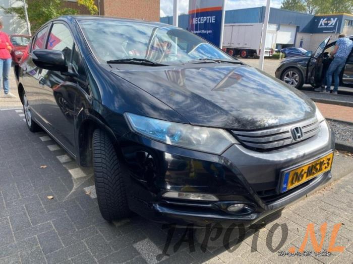 Honda Insight 1.3 16V VTEC Samochód złomowany (2011, Czarny)