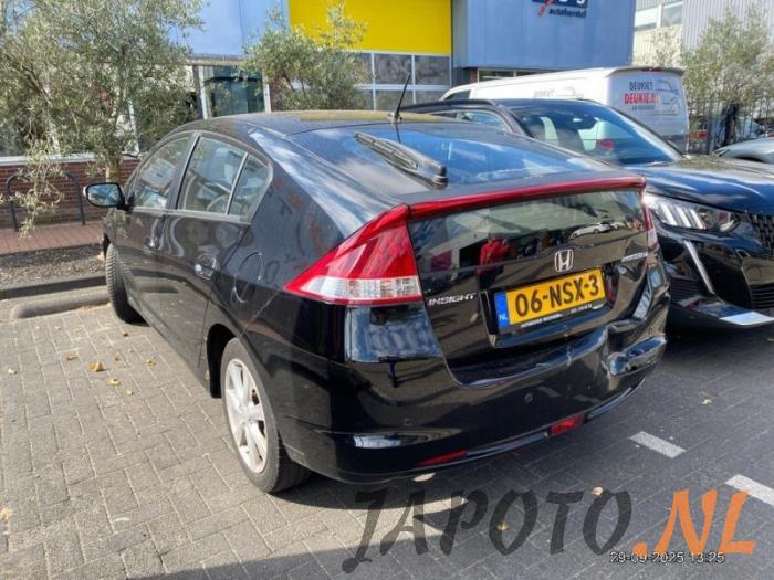 Honda Insight 1.3 16V VTEC Samochód złomowany (2011, Czarny)