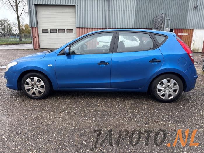 Hyundai i30 1.4 CVVT 16V Sloopvoertuig (2008, Blauw)