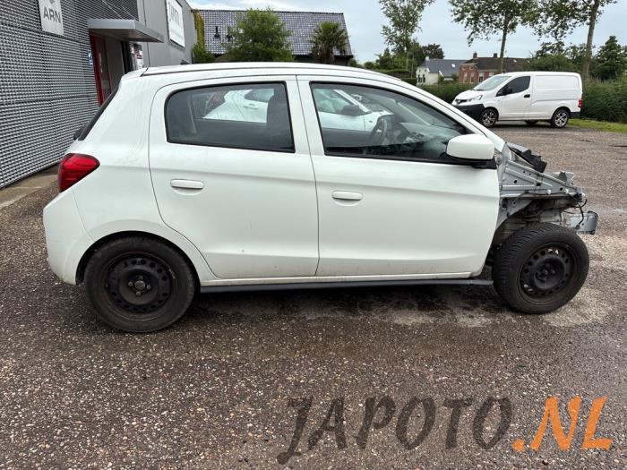 Mitsubishi Space Star 1.0 12V Samochód złomowany (2017)