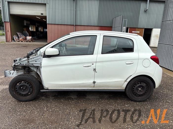 Mitsubishi Space Star 1.0 12V Samochód złomowany (2017)