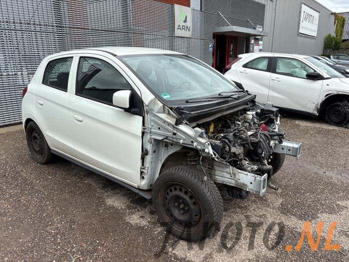 Mitsubishi Space Star 1.0 12V Samochód złomowany (2017)