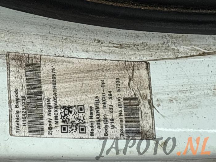 Mitsubishi Space Star 1.0 12V Samochód złomowany (2017)