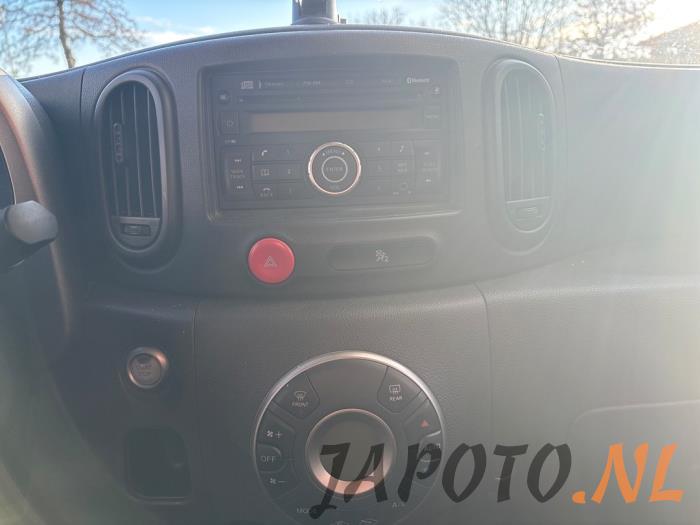Nissan Cube 1.6 16V Samochód złomowany (2010, Szary)