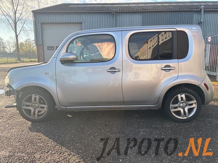 Nissan Cube 1.6 16V Samochód złomowany (2010, Szary)