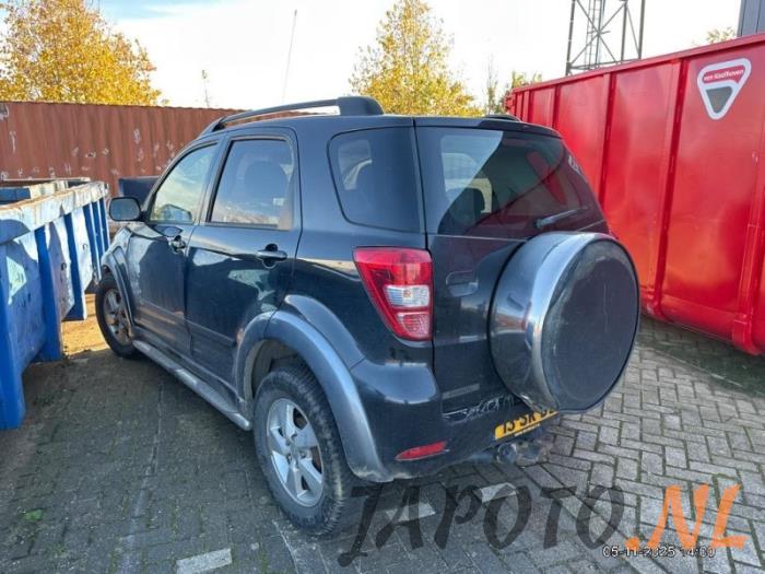 Daihatsu Terios 1.5 16V DVVT 4x4 Euro 4 Samochód złomowany (2006, Czarny)