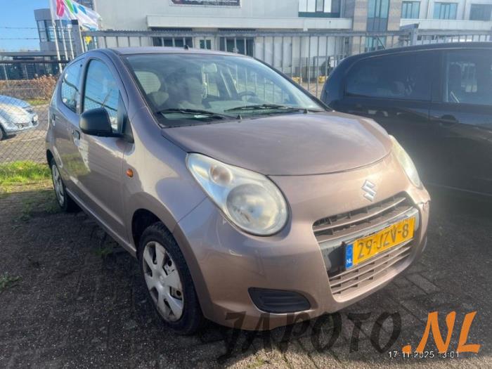 Suzuki Alto 1.0 12V Samochód złomowany (2009, Brazowy)