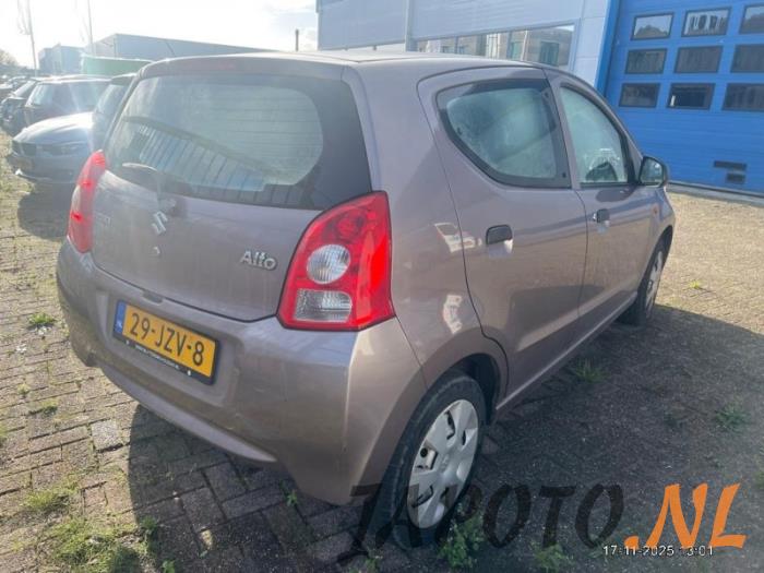 Suzuki Alto 1.0 12V Samochód złomowany (2009, Brazowy)