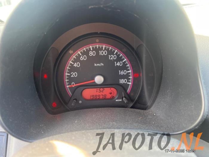 Suzuki Alto 1.0 12V Samochód złomowany (2009, Brazowy)