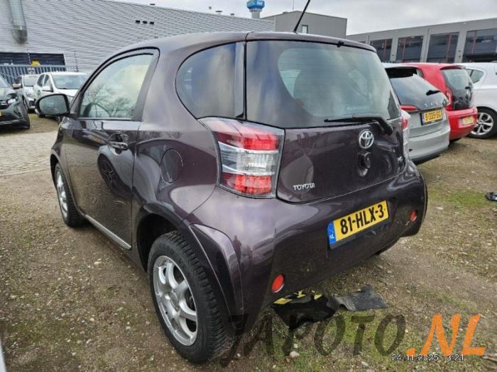 Toyota iQ 1.0 12V VVT-i Sloopvoertuig (2009, Paars)