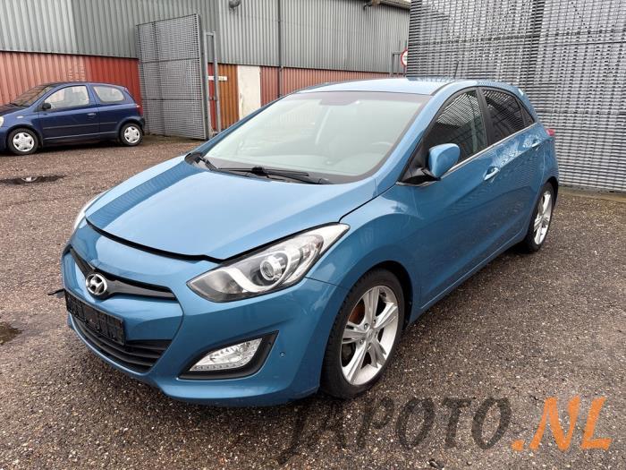 Hyundai i30 1.6 GDI Blue 16V Sloopvoertuig (2013, Blauw)