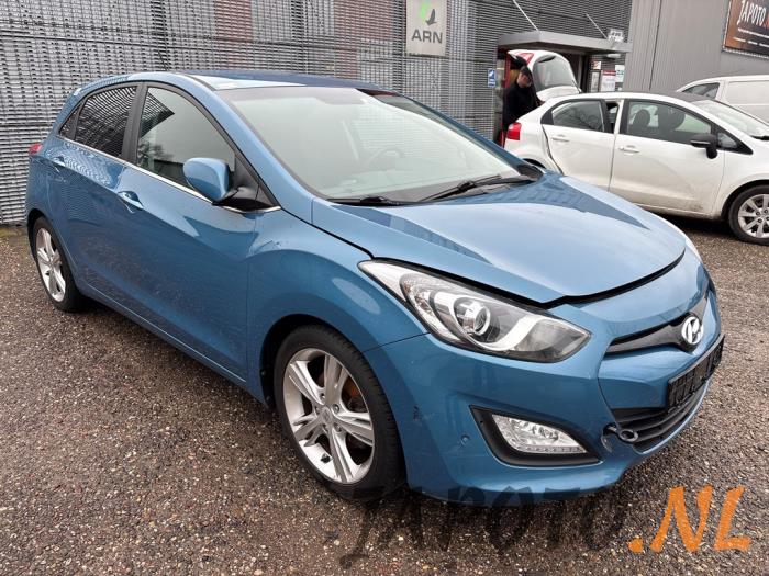 Hyundai i30 1.6 GDI Blue 16V Sloopvoertuig (2013, Blauw)