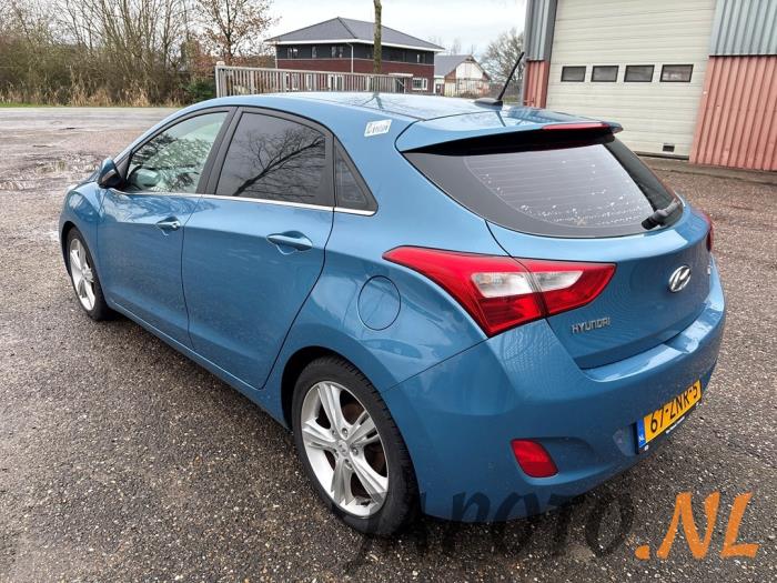 Hyundai i30 1.6 GDI Blue 16V Sloopvoertuig (2013, Blauw)