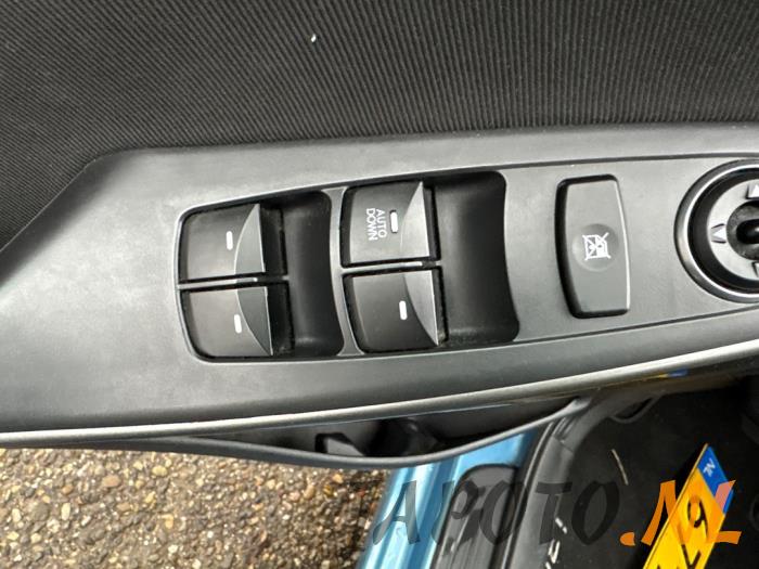 Hyundai i30 1.6 GDI Blue 16V Sloopvoertuig (2013, Blauw)