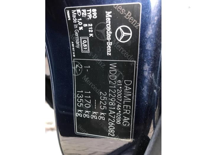 Mercedes E Estate E-300 Hybrid,BlueTec Hybrid V6 24V Samochód złomowany (2012, Niebieski)