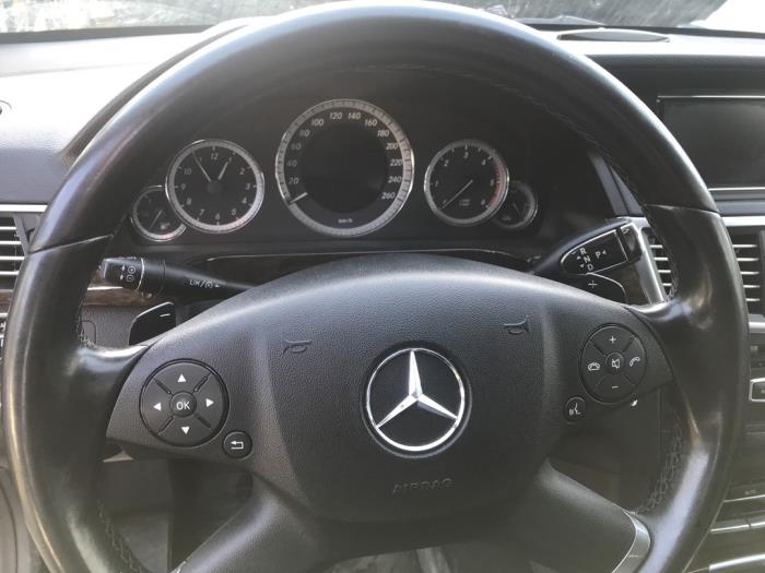 Mercedes E Estate E-300 Hybrid,BlueTec Hybrid V6 24V Samochód złomowany (2012, Niebieski)